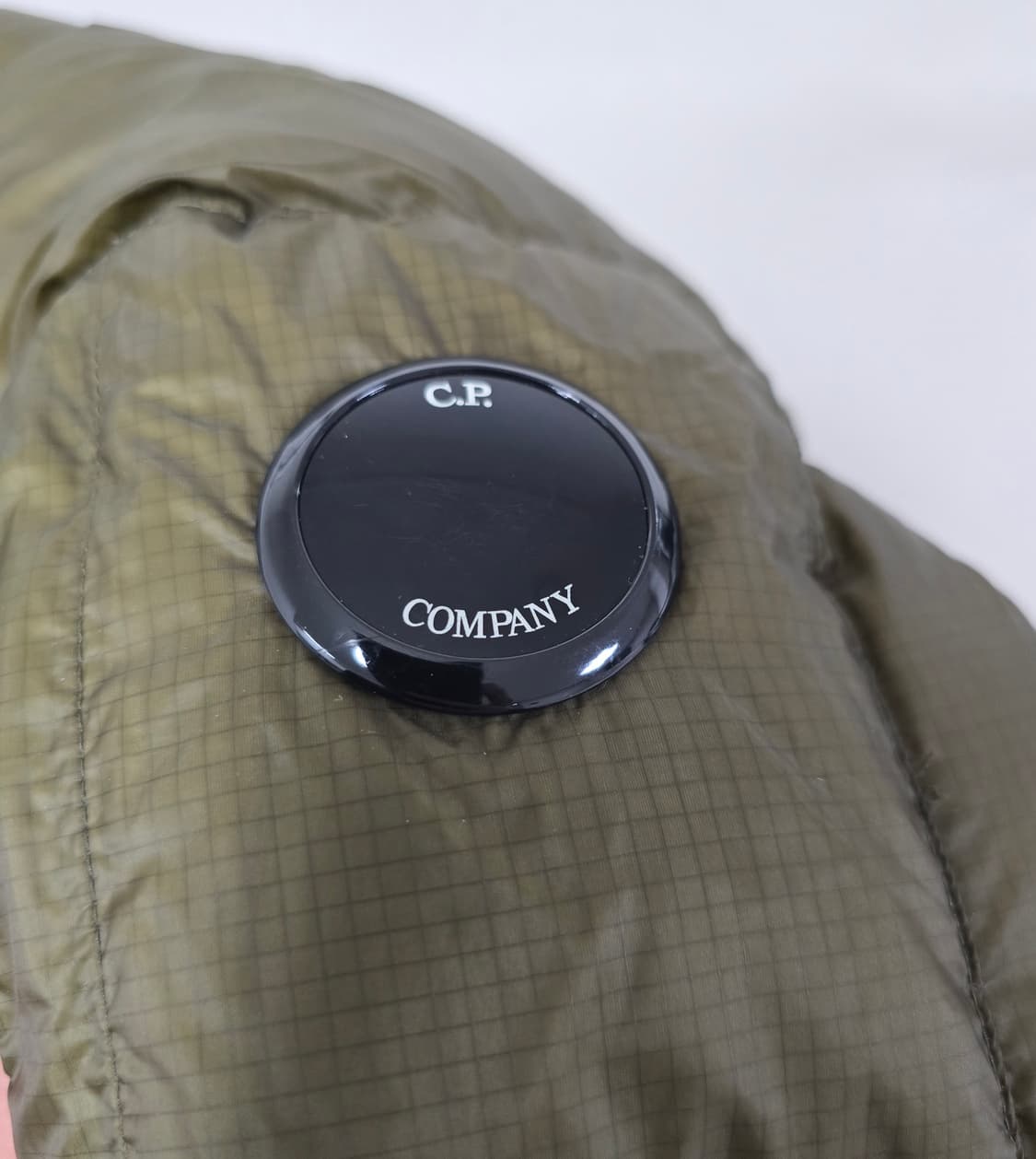 22fw cp컴퍼니 디디쉘 패딩 m사이즈 95 판매 상품이미지2