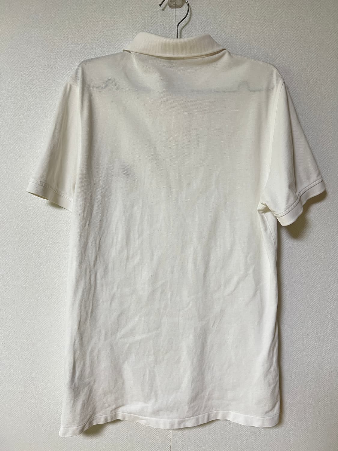 버버리 브릿 화이트 pk 카라티 L 상품이미지4