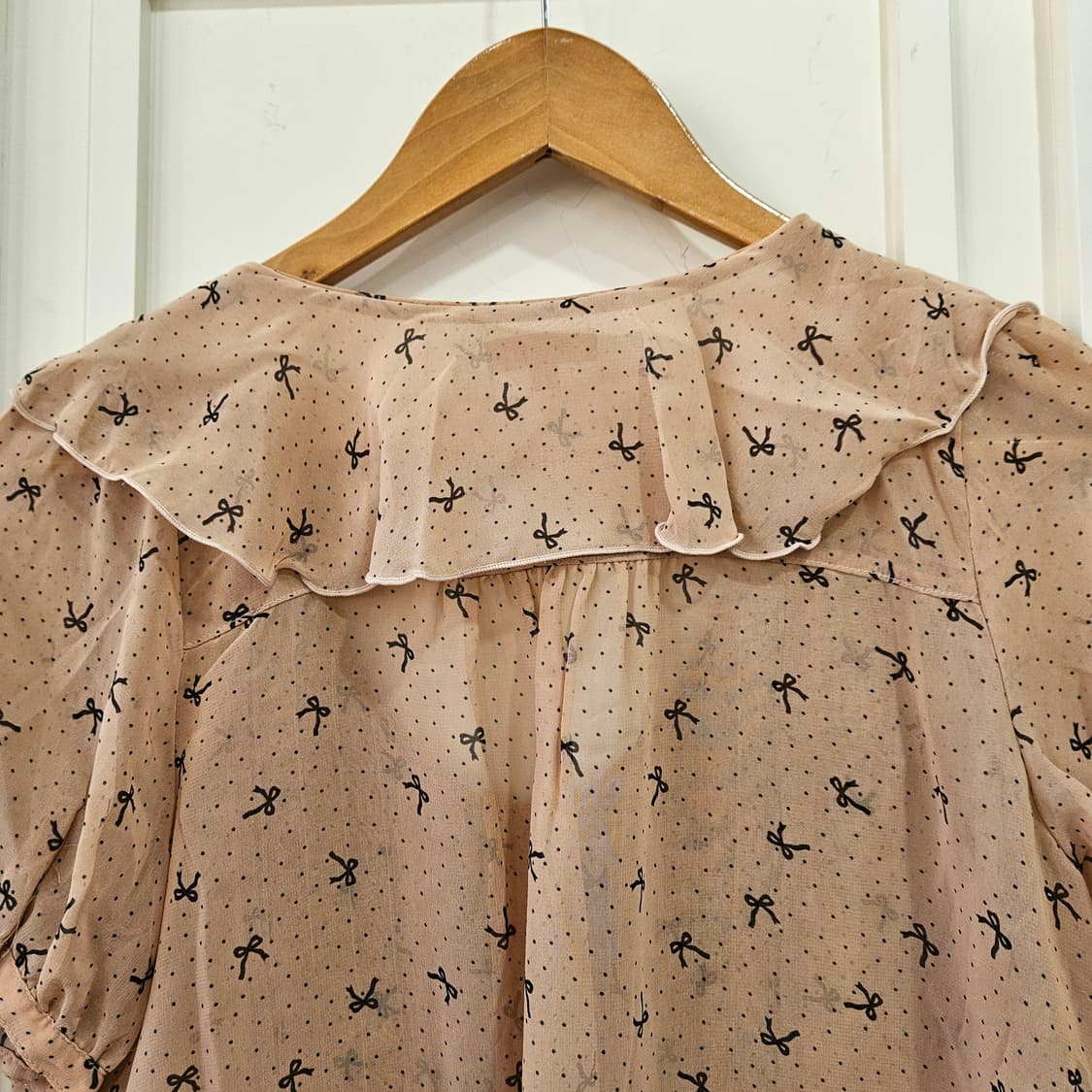 리본 패턴 쉬폰 블라우스 상품이미지6