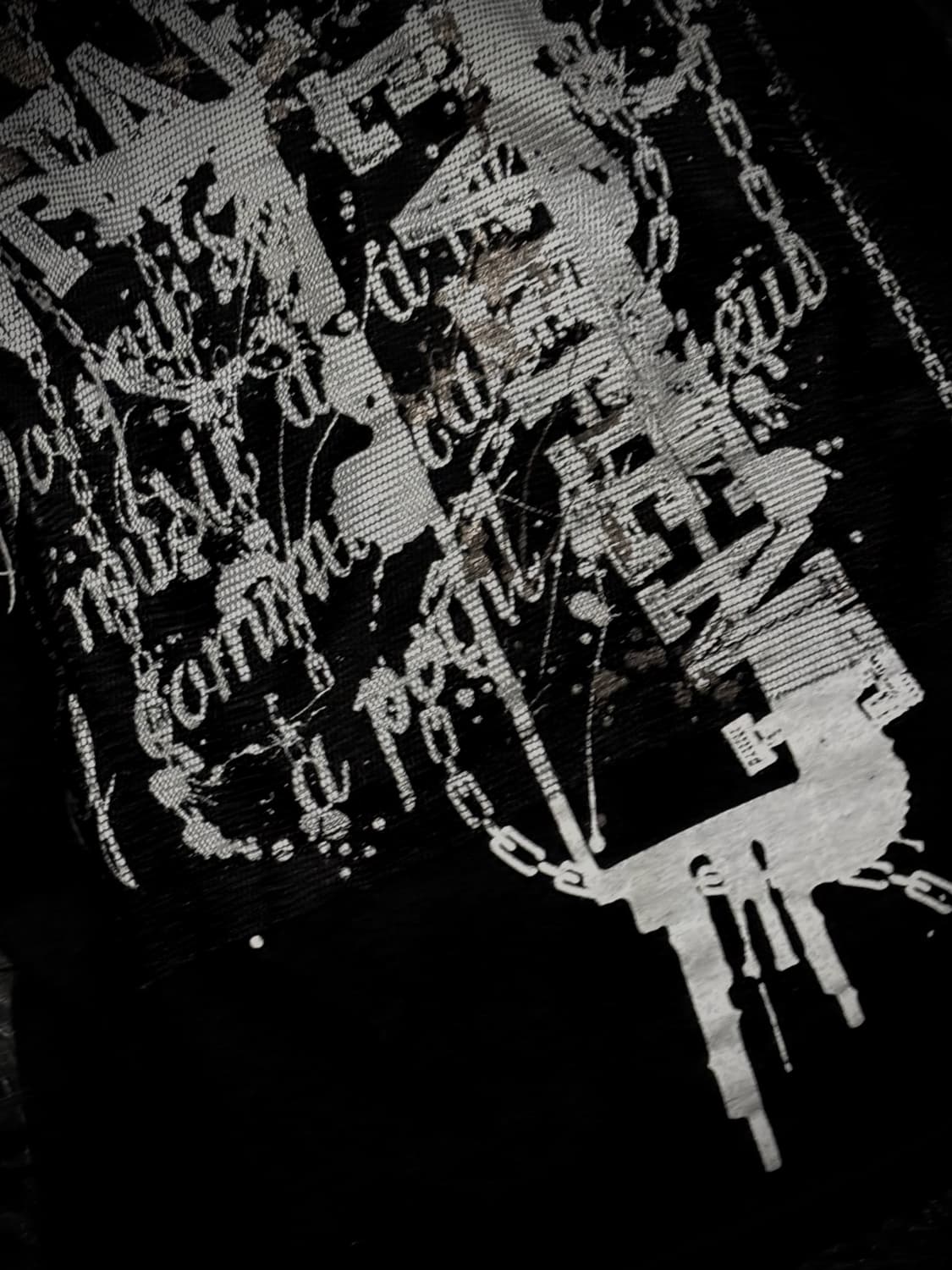 GHOST of HARLEM 스컬 십자가 그래픽 메쉬 블랙 반팔 티셔츠 상품이미지7