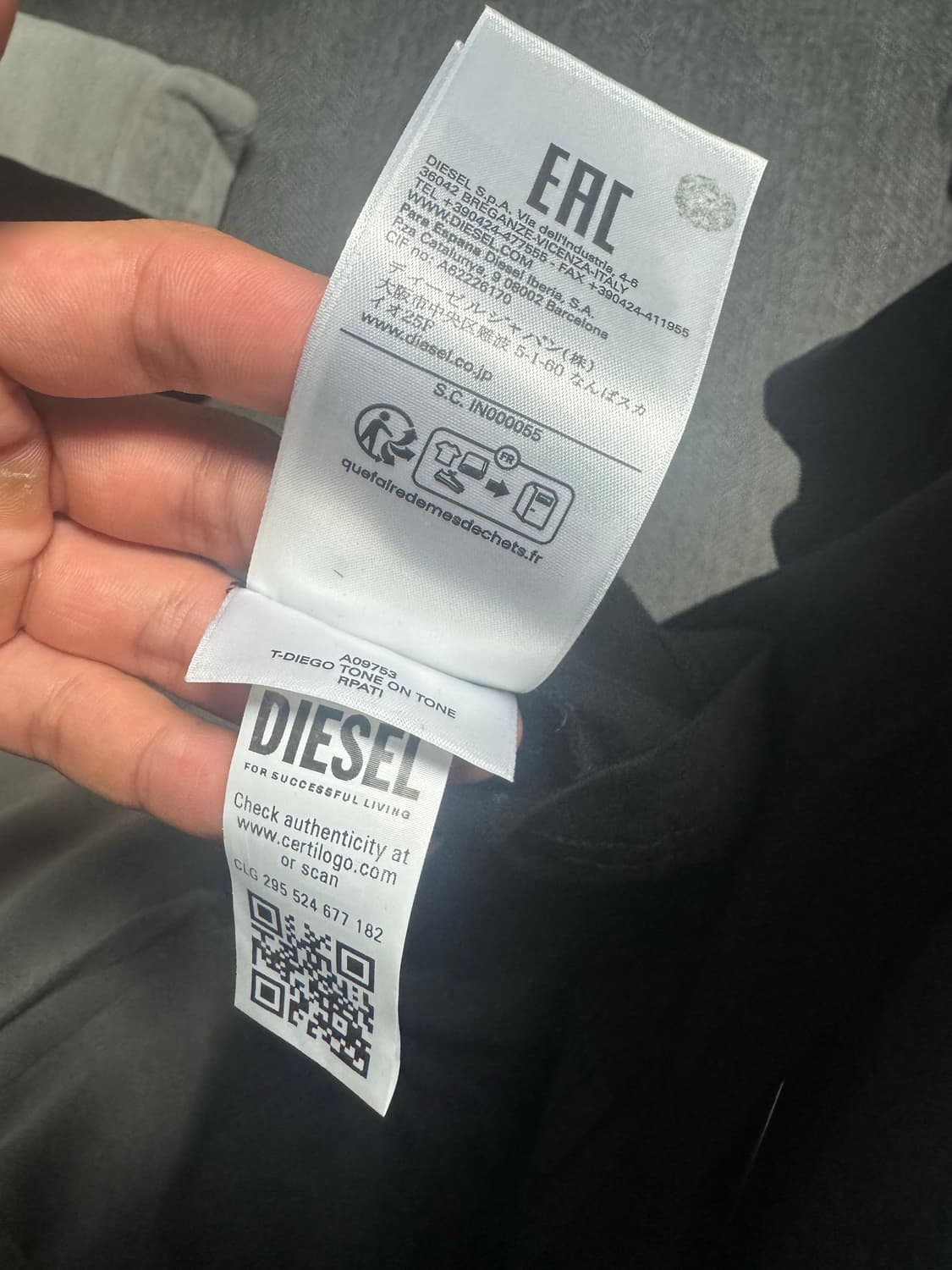 디젤 티셔츠 반팔 정품 L 상품이미지3