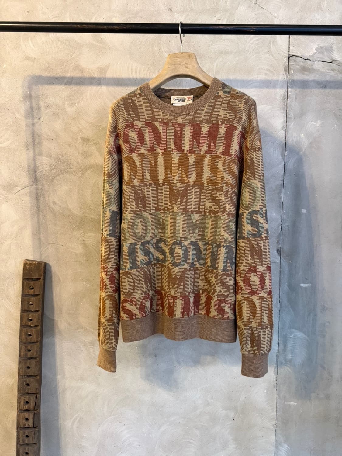 미쏘니 그래픽 니트 105 상품이미지1