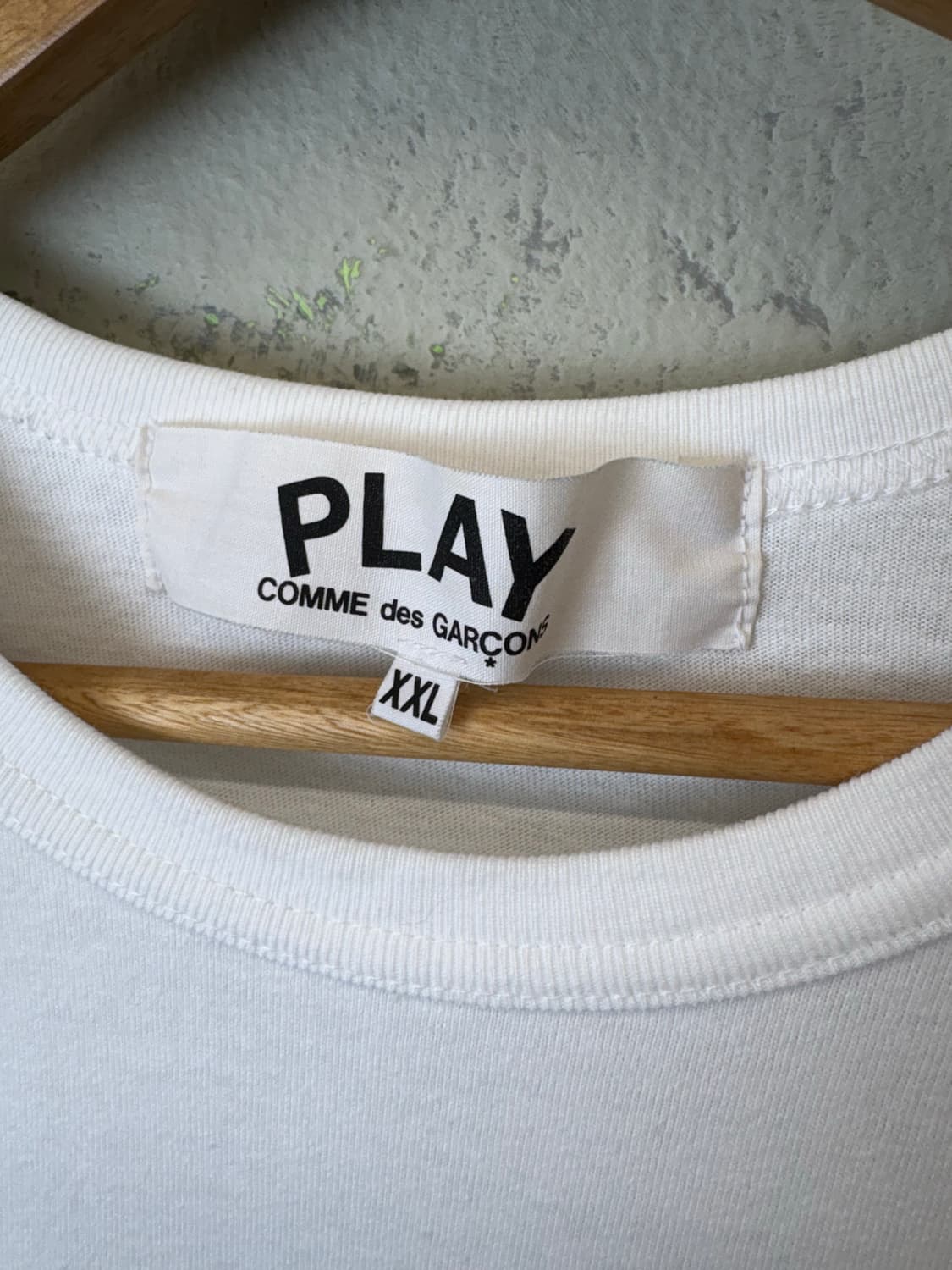 꼼데가르송 블랙 하트 와펜 화이트 반팔티 상품이미지6