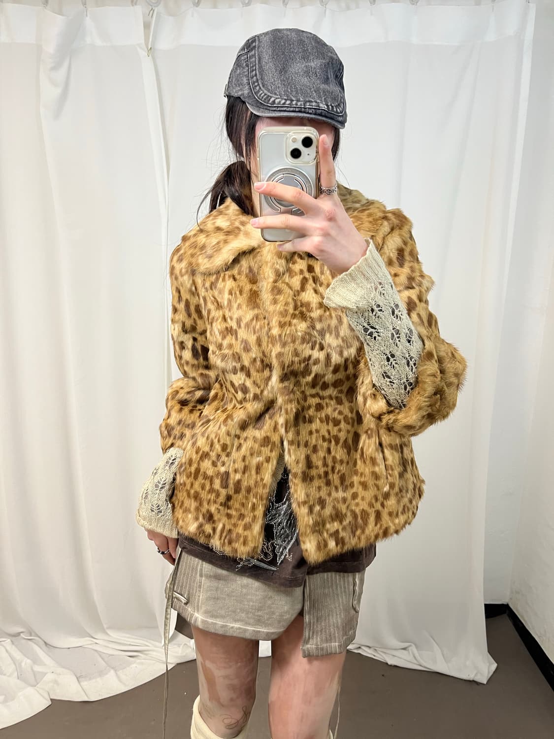 레오파드 패턴 래빗퍼 자켓 상품이미지1