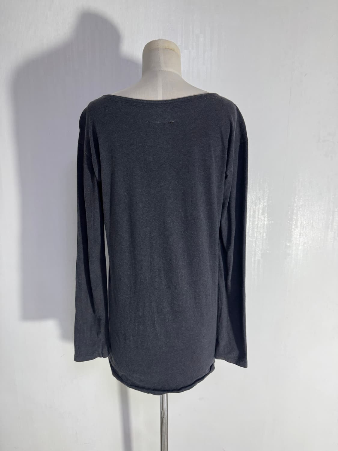 14aw mm6 그래픽 롱슬리브 메종 마르지엘라 상품이미지5