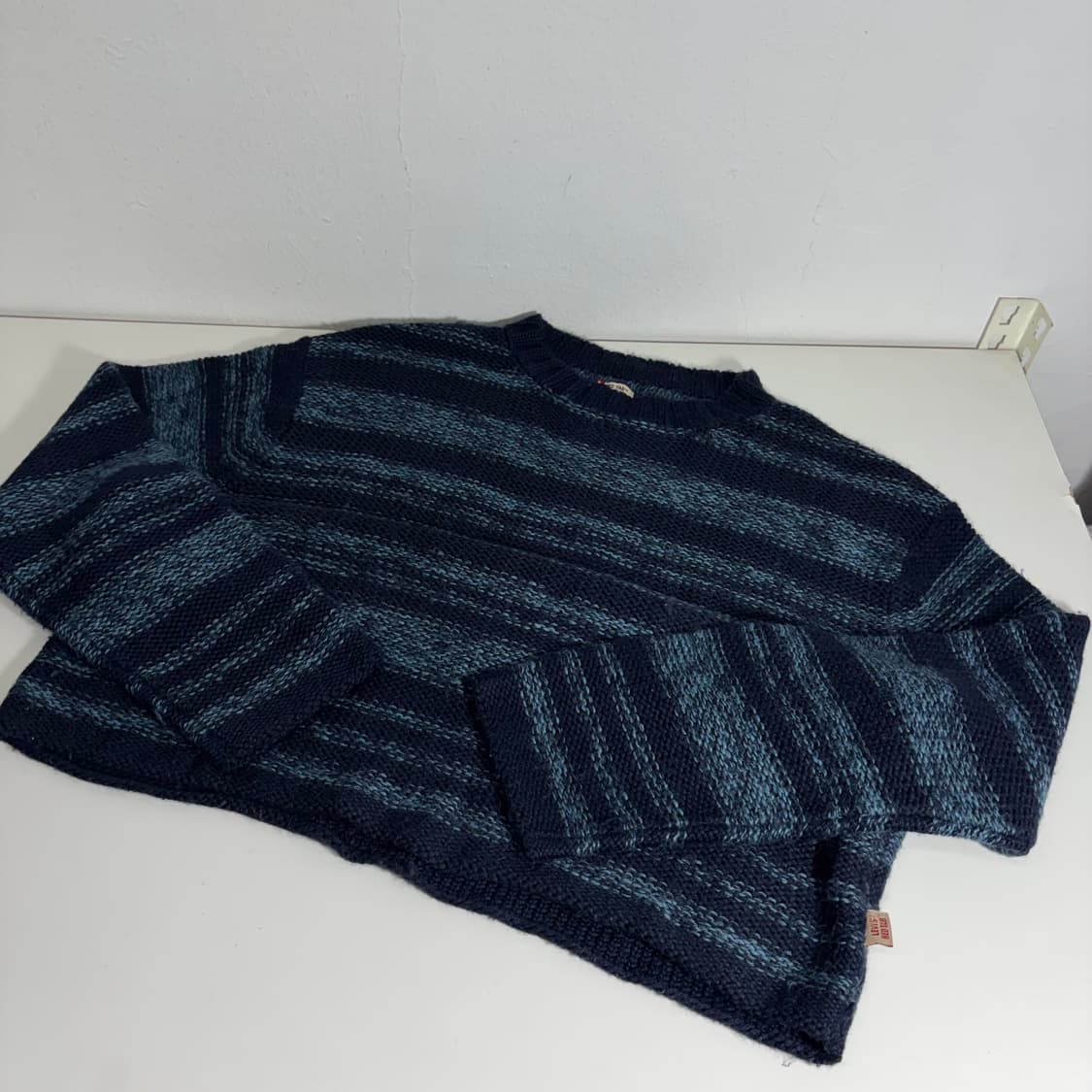 L-XL 리바이스 레드탭 루즈오버핏 네이비 보카시니트 상품이미지2