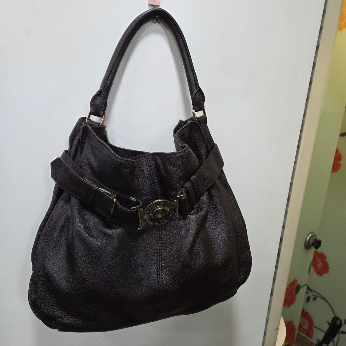 버버리 버클 숄더백 상품이미지1