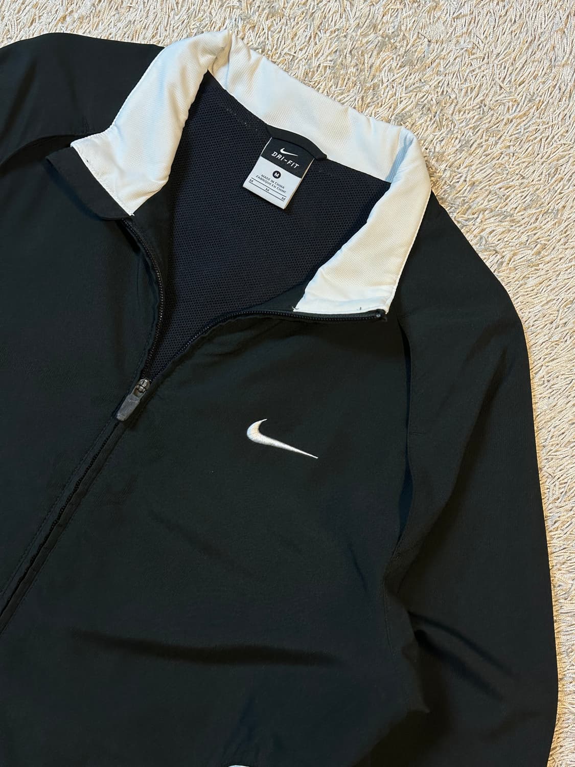 나이키 드라이핏 스우시 라인 바람막이 자켓 블랙 상품이미지2