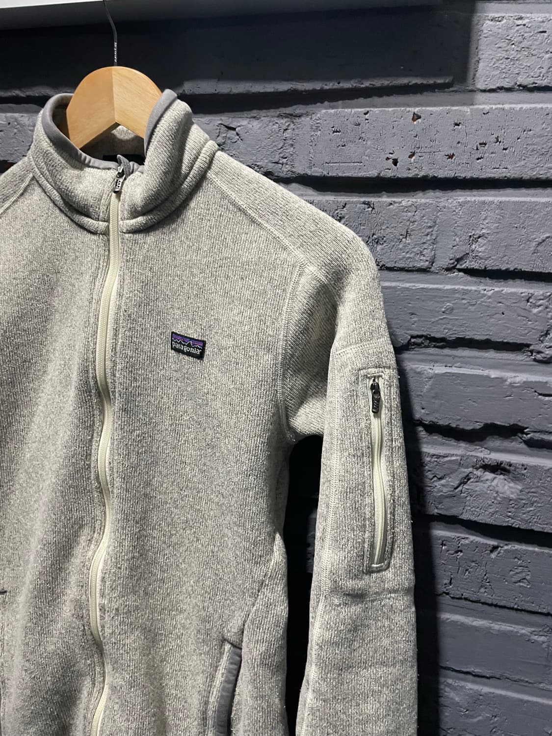 파타고니아 우먼스 집업 상품이미지1