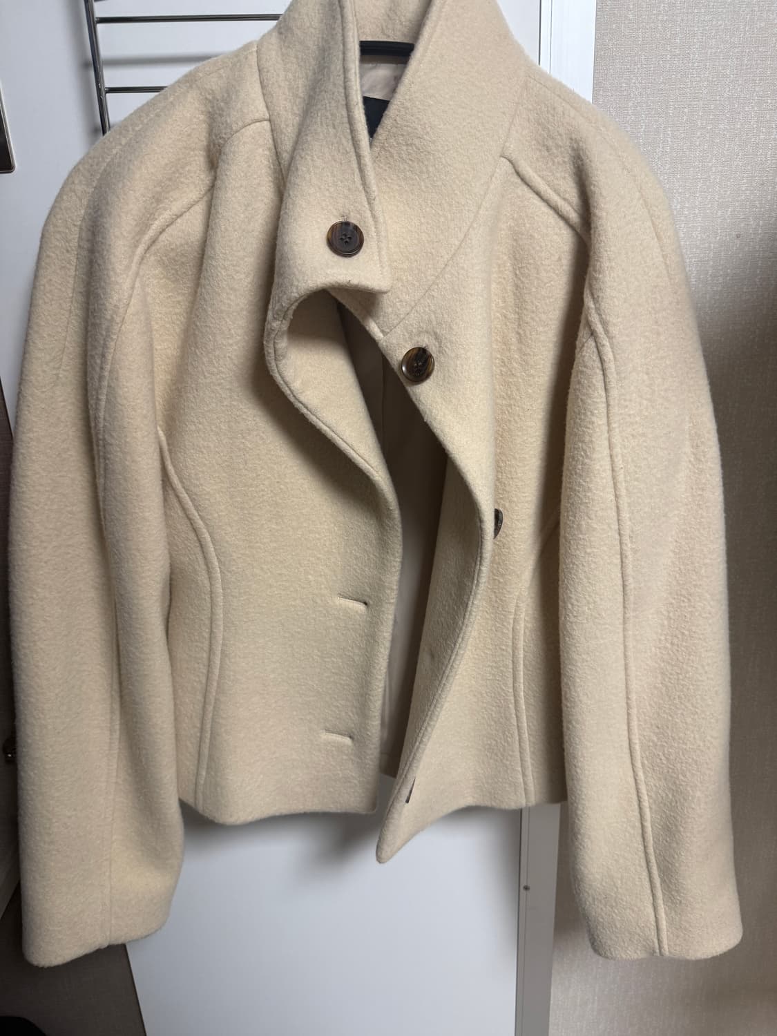 레이브 하이넥 숏코트 상품이미지2