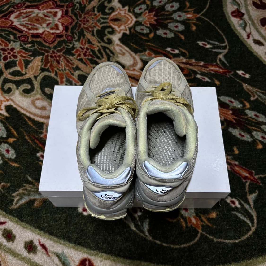 New Balance X Aura lee 2002R Yellow (280 상품이미지3