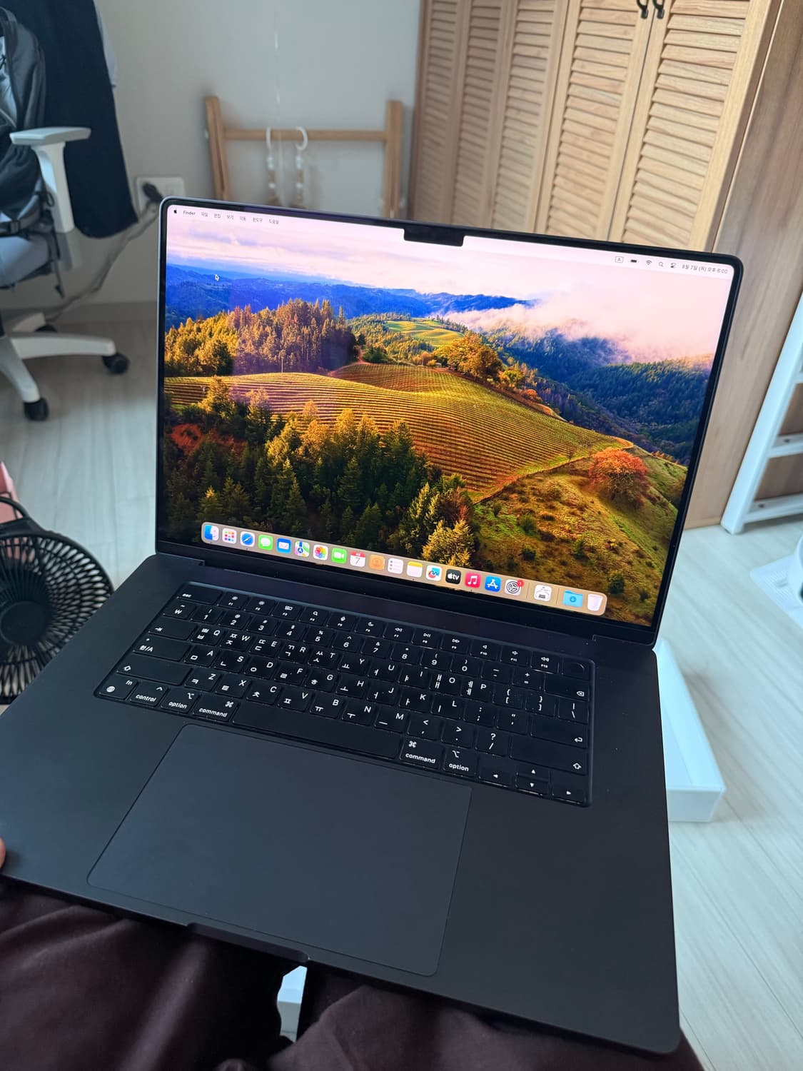 맥북 프로 M3 Pro 16인치 스페이스블랙 1tb 상품이미지1