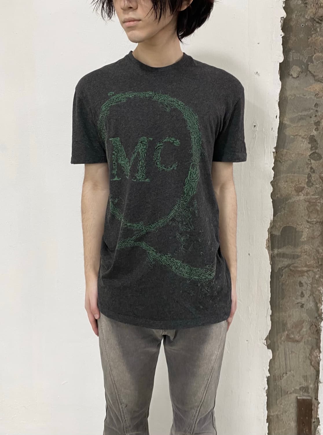 알렉산더 맥퀸 MCQ 세이프티 핀 티셔츠 상품이미지2