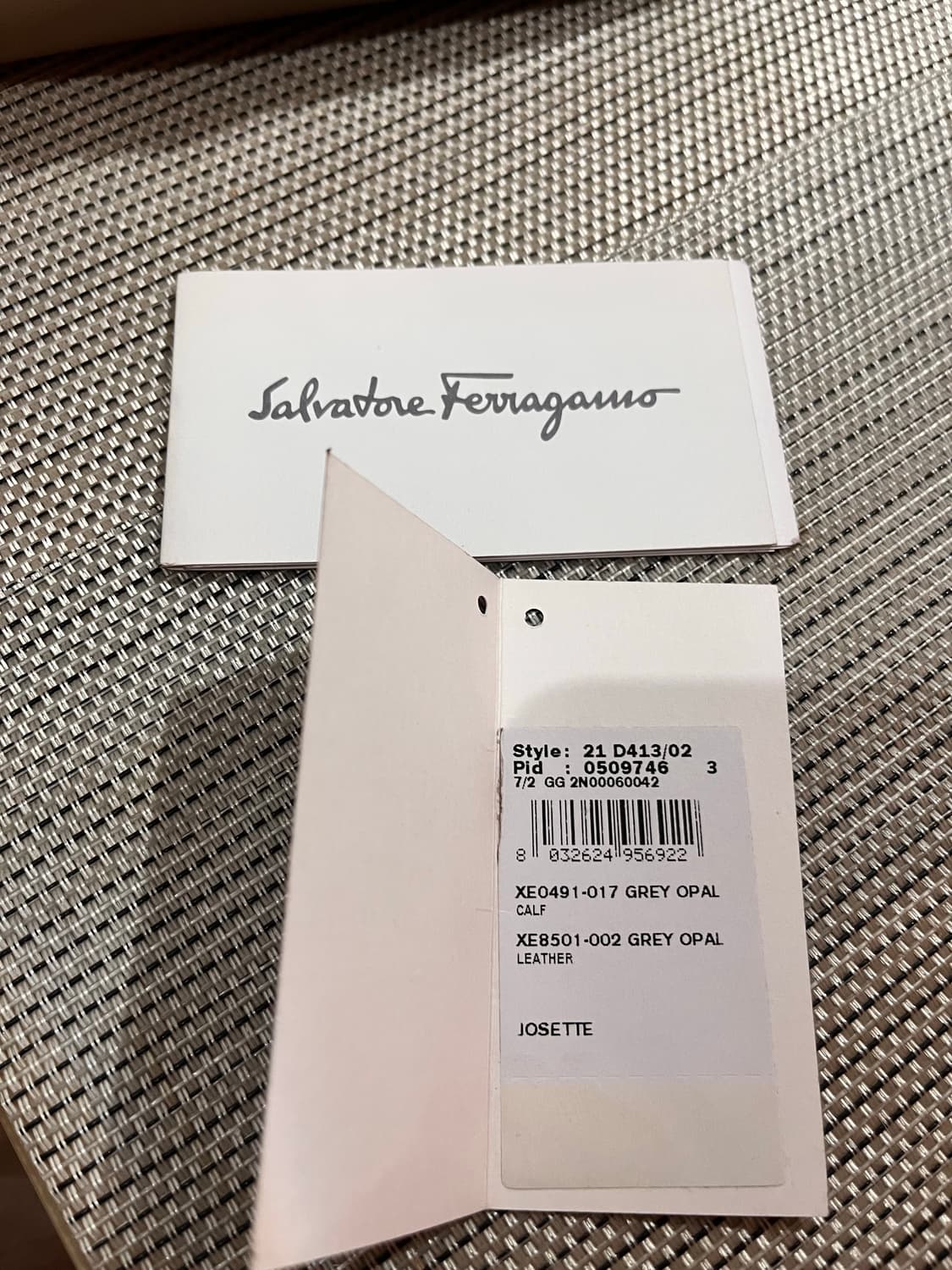 Salvatore Ferragamo 살바토레 페라가모 opal gray  상품이미지9