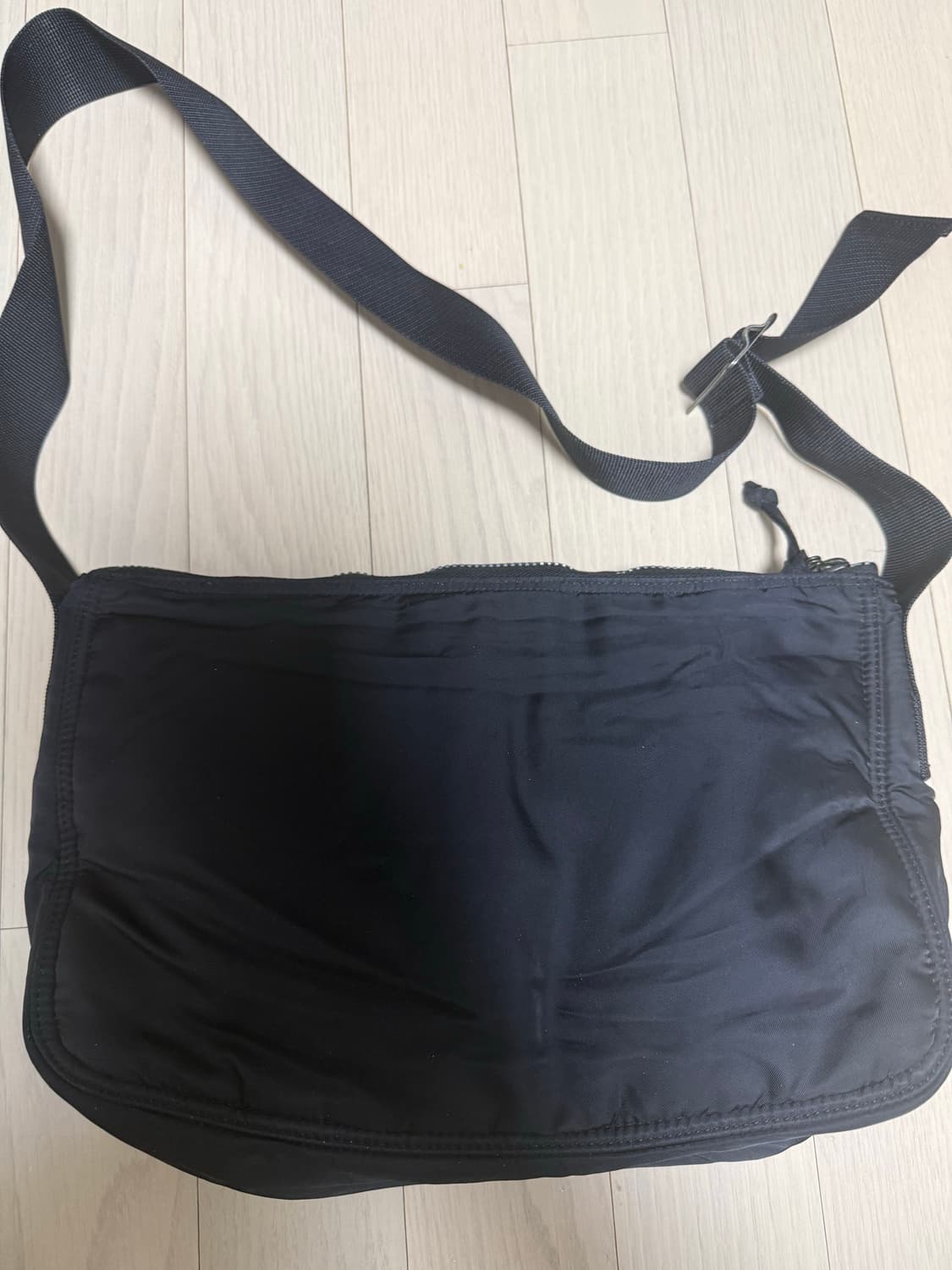 비즈빔 크로스 백 판매합니다 상품이미지2