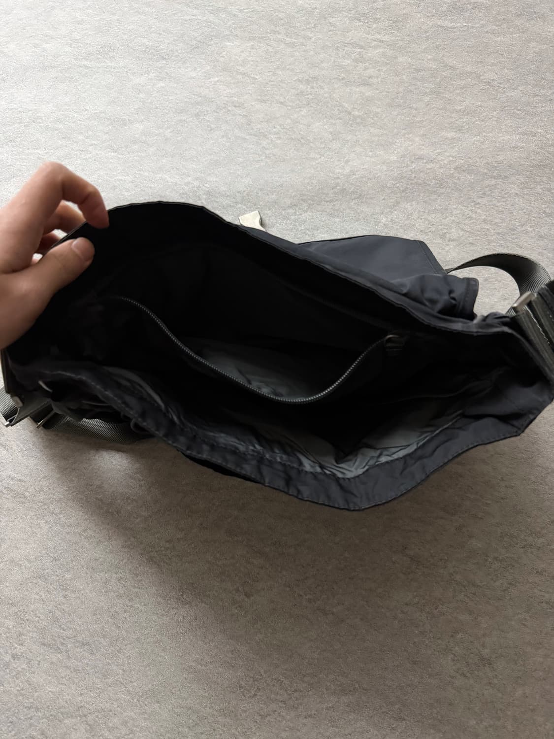 프라다 스포츠 나일론 숄더백 상품이미지8