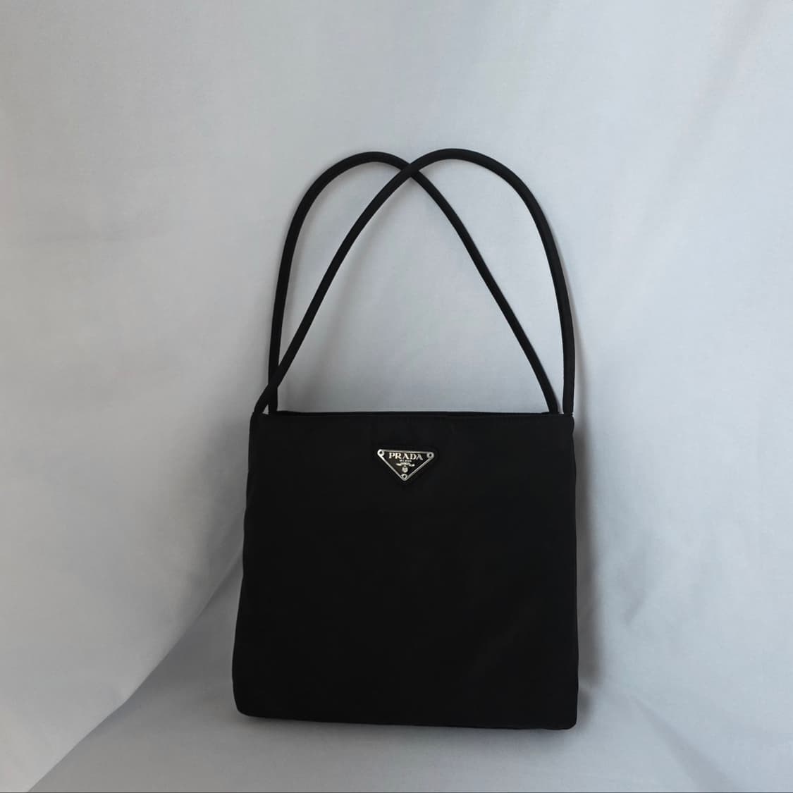 [정품 PRADA] 프라다 포코노 나일론 토트백 스몰 상품이미지3