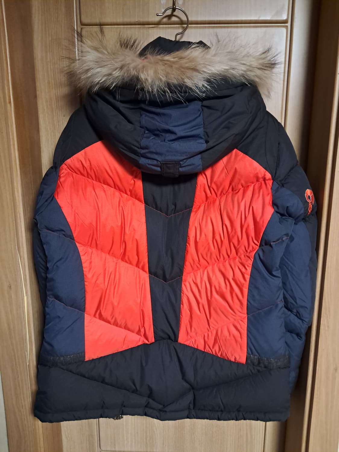 네파 여성 아웃도어 패딩 100 상품이미지3