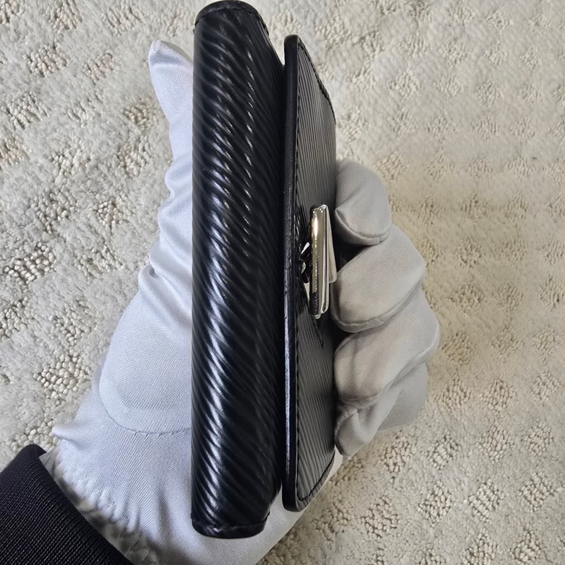 [중고/정품] 루이비통 에피 트위스트 XS 지갑 상품이미지10