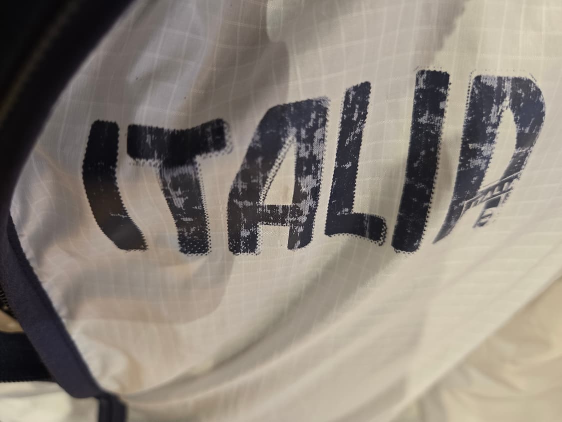 푸마 퓨마 이탈리아 라이트웨이트 바람막이 자켓 L 상품이미지4