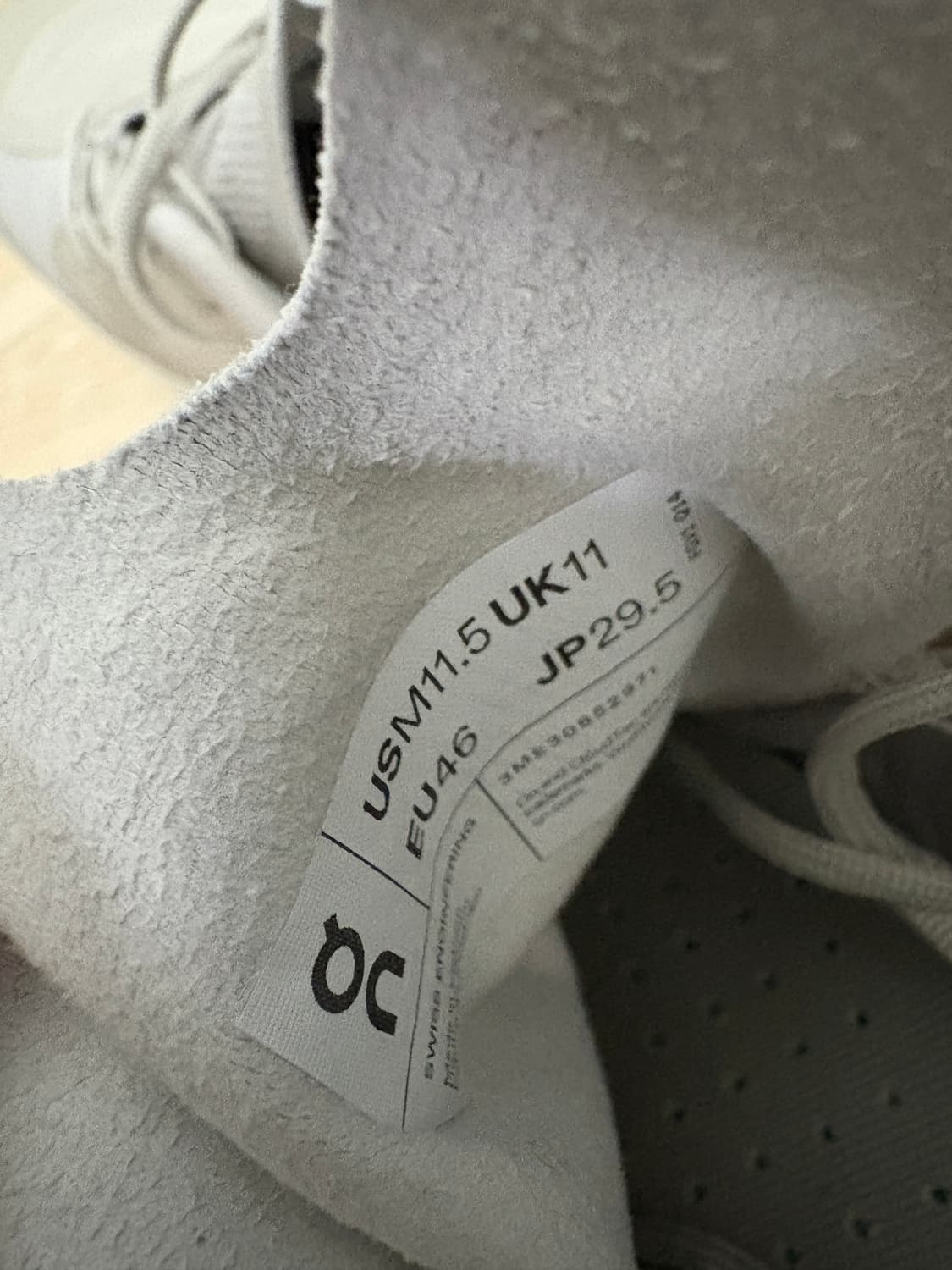 온 러닝 X 파프 / 클라우드벤쳐 피크 아이스 문 / 295 상품이미지6