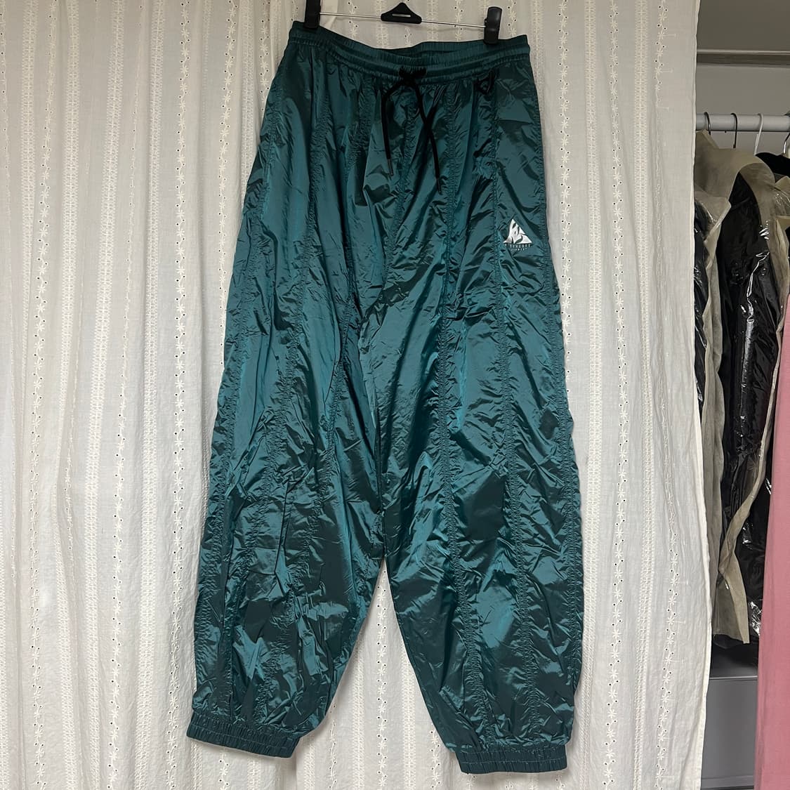 예스아이씨 새상품 정가11만9천 LW 트랙 나일론 팬츠 M 상품이미지10