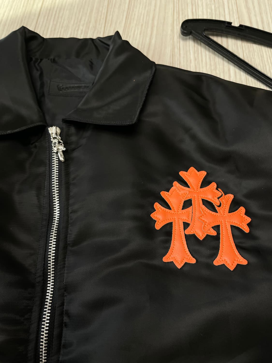 [새상품] 크롬하츠 트리플 로고 나일론 푸퍼 패딩 상품이미지10