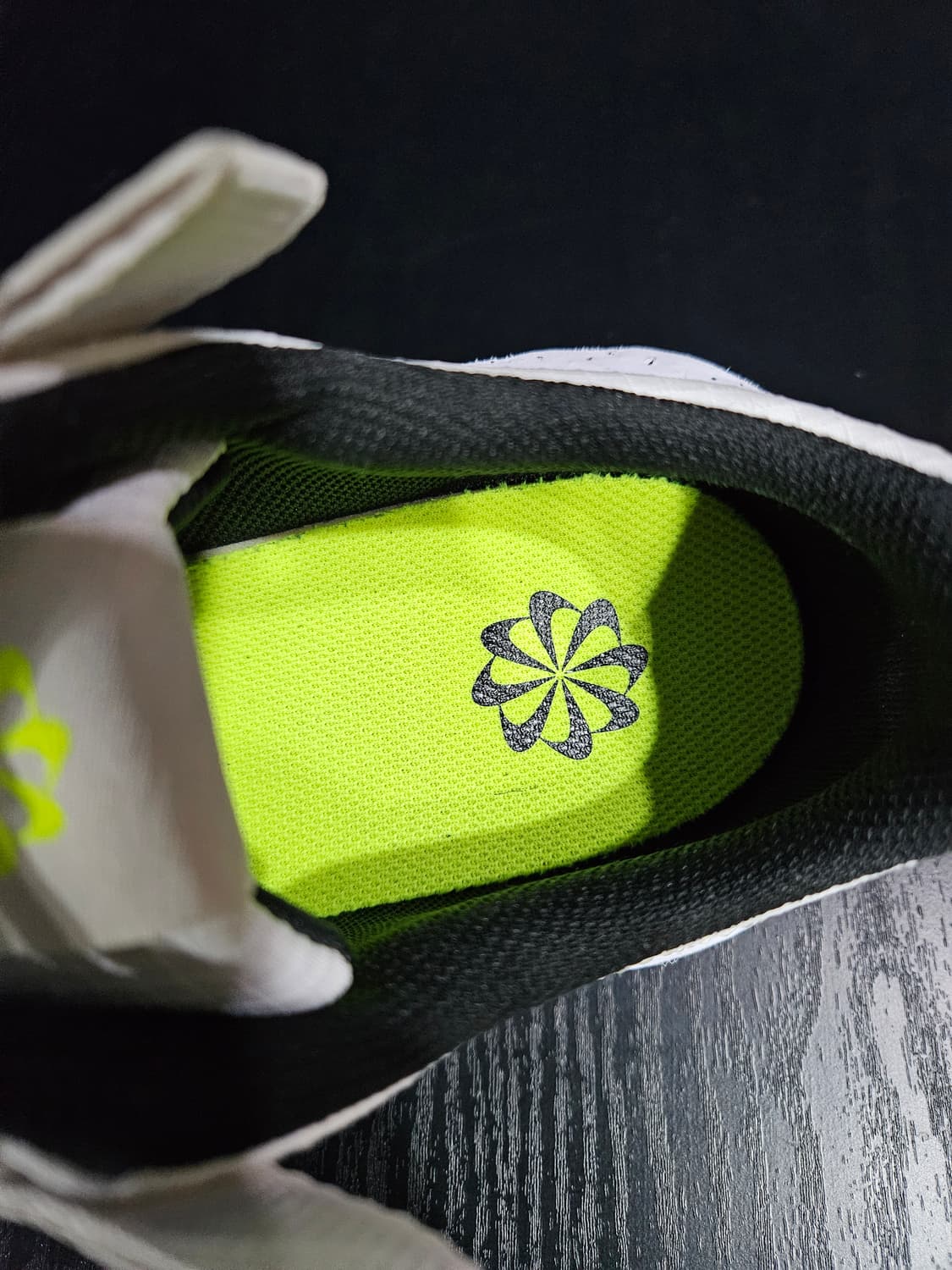 나이키 크레이터 임펙트 SE 화이트 남성 280 스니커즈  상품이미지4