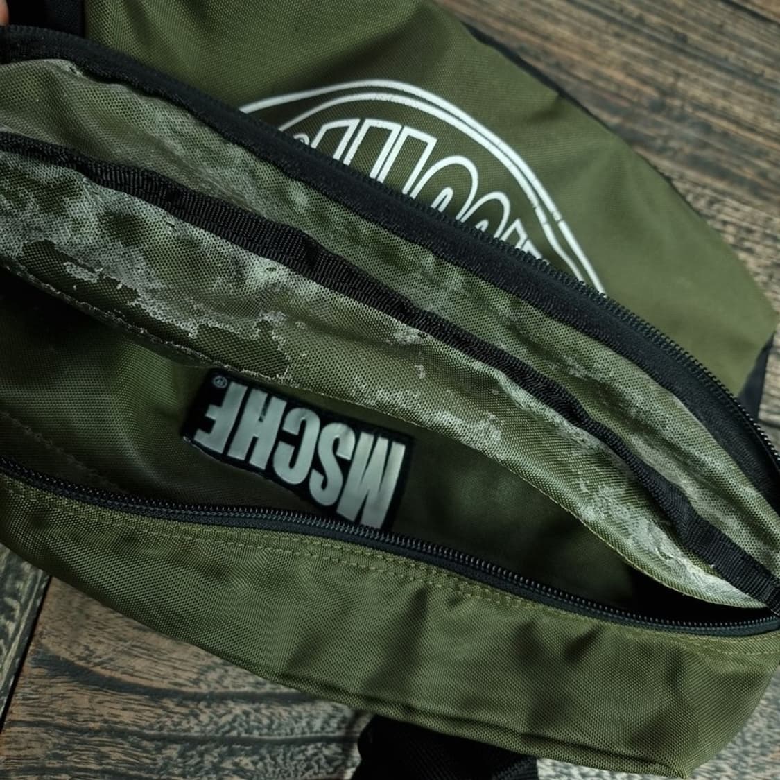 [미스치프] 빅로고 나일론 크로스백 카키 M19484 상품이미지10