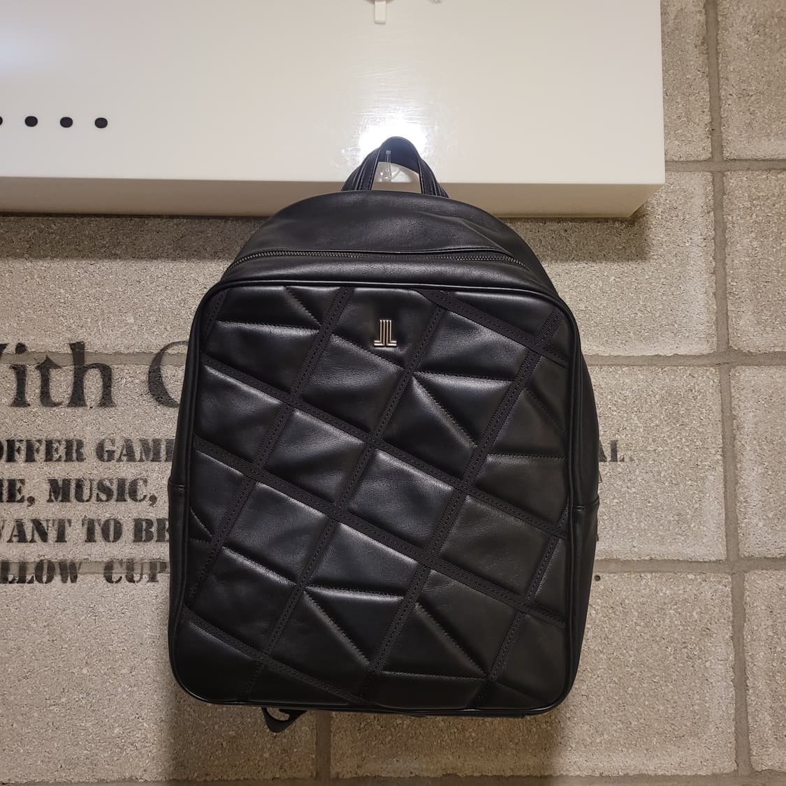 랑방 레더 백팩 상품이미지1