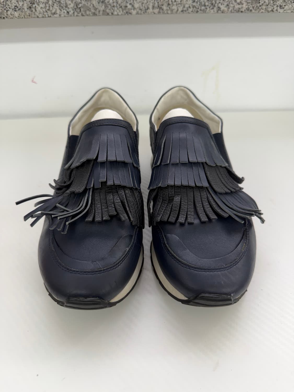 정품) TODS 토즈 여성 프린지 스니커즈 36 상품이미지1