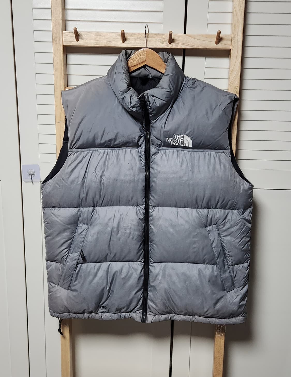 노스페이스 700 눕시 라이트 그레이 조끼 패스트 패딩 자켓 상품이미지1