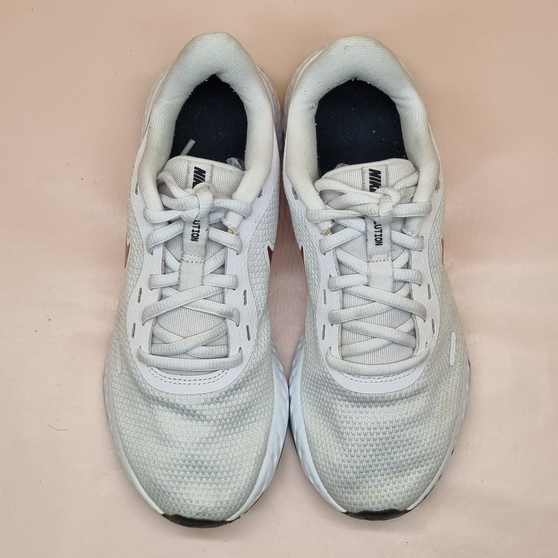 나이키 레볼루션5 여성운동화245 상품이미지2