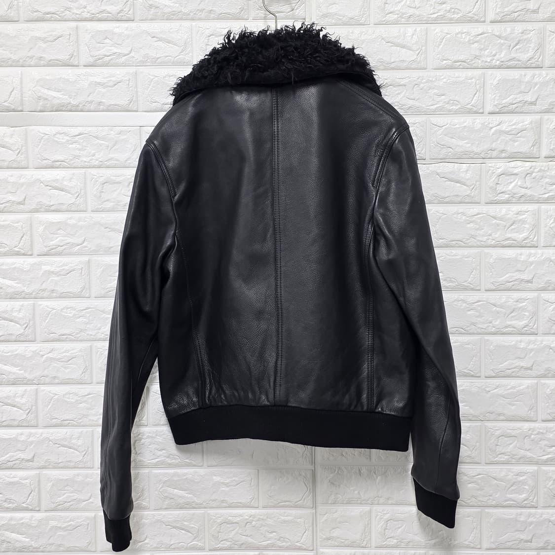 택포) Giambattista Valli 블랙 가죽 퍼 자켓 M 상품이미지4