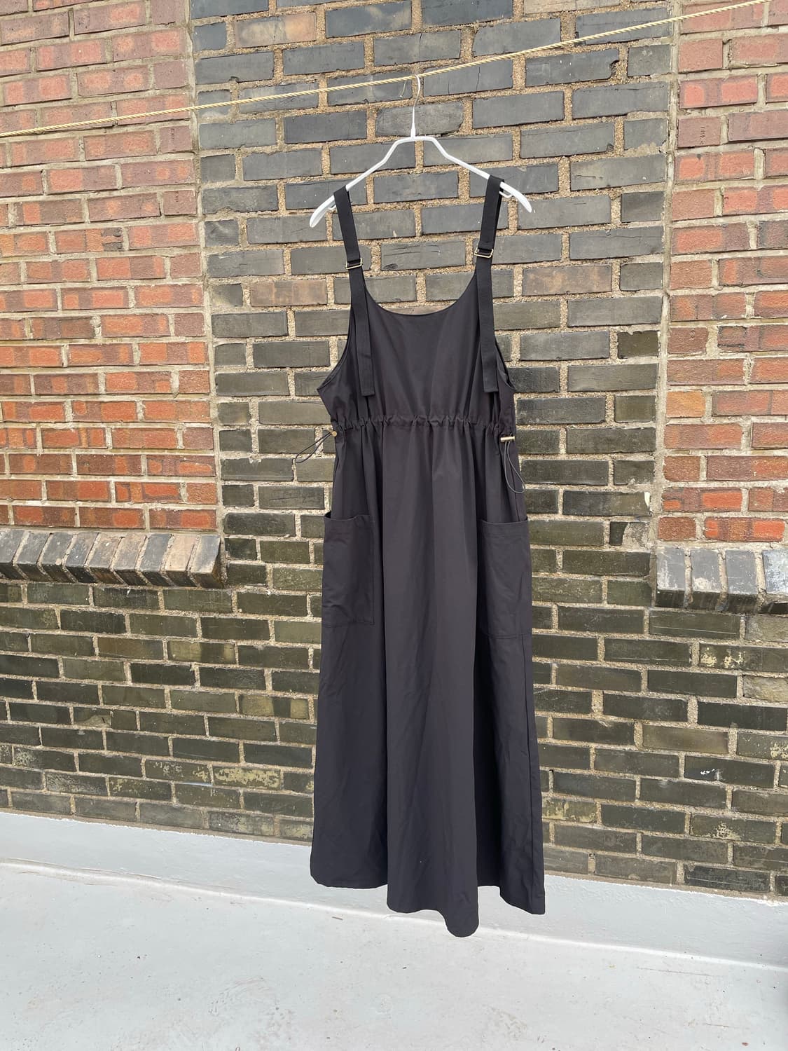 바스락 블랙 포켓원피스 상품이미지1