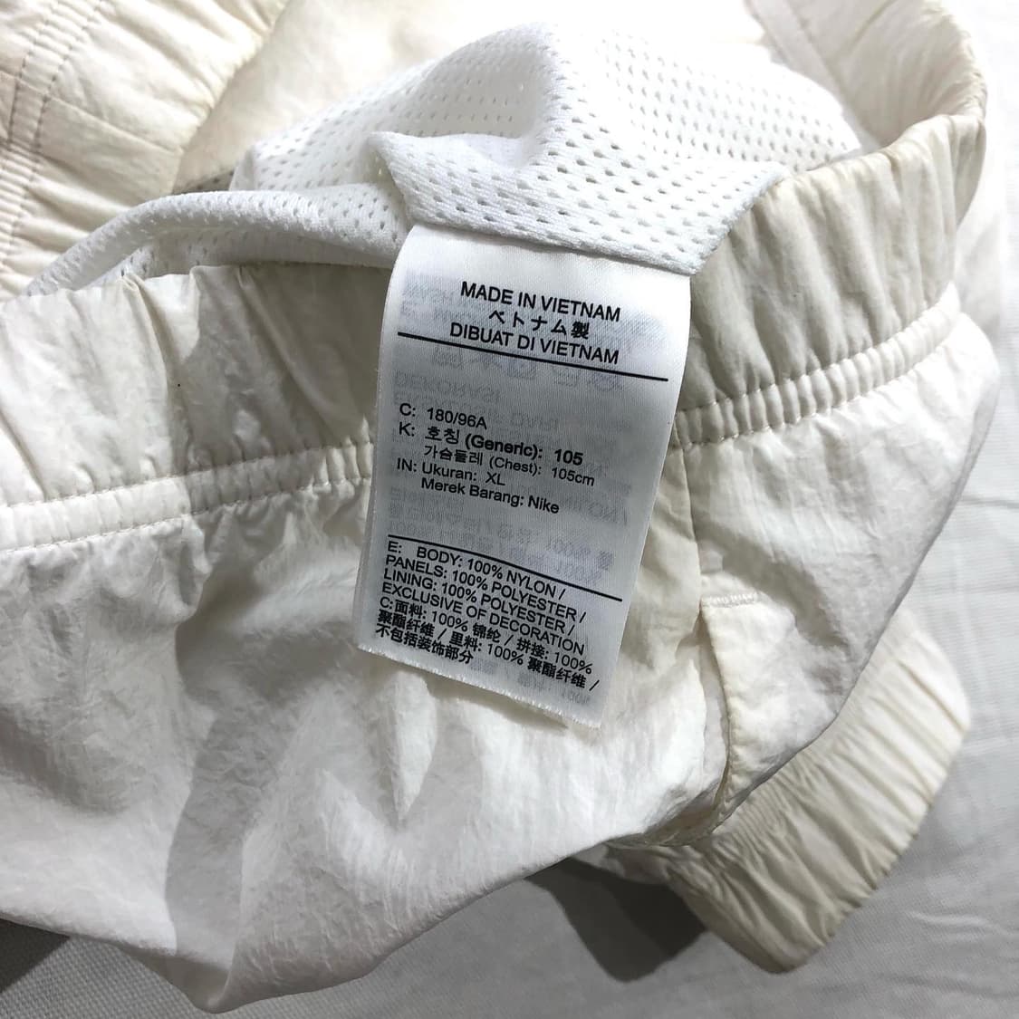 나이키 빅스우시 화이트 바람막이 XL 상품이미지8