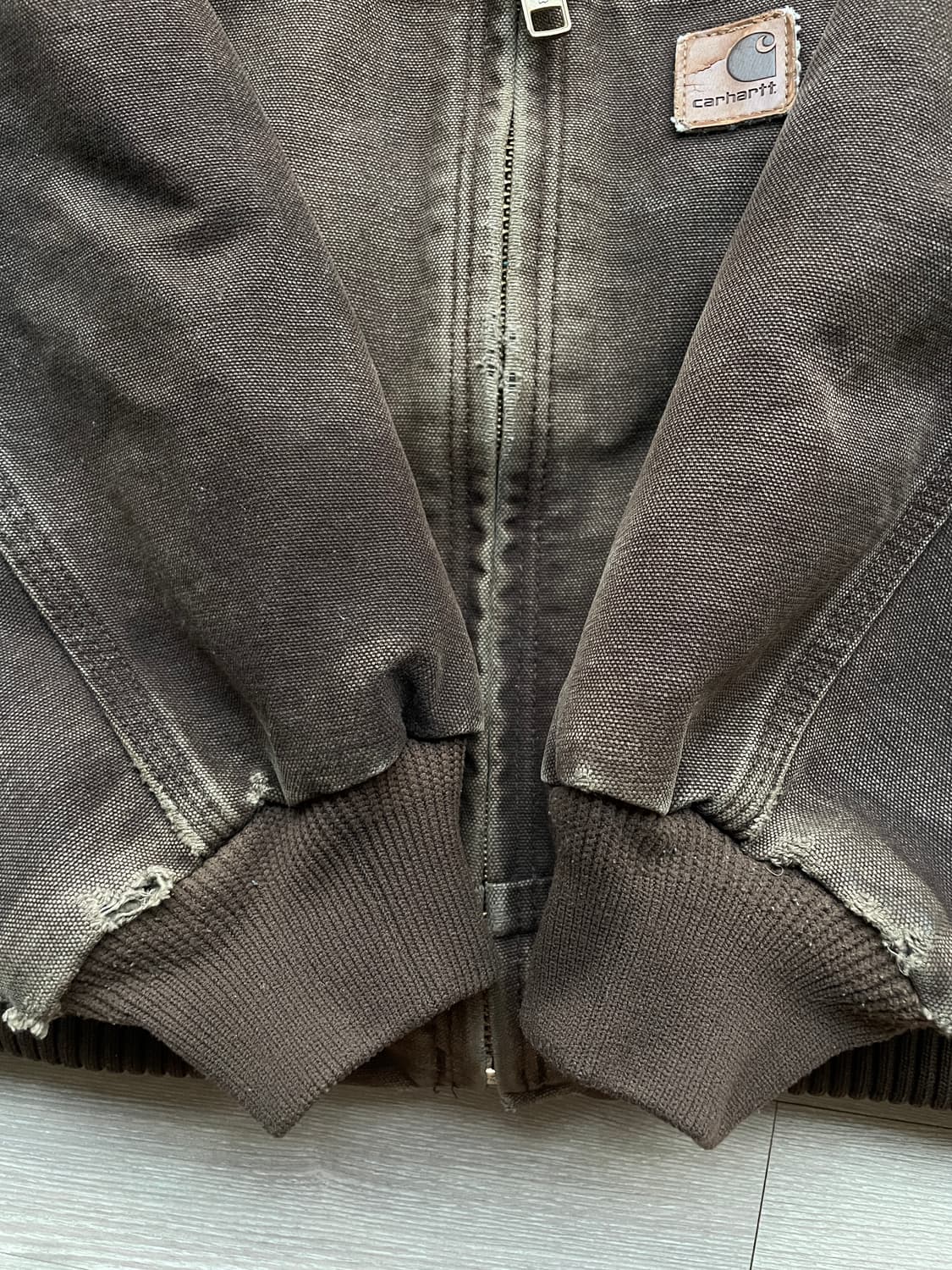 칼하트 j130 DKB 다크 브라운 액티브 자켓 샌드스톤 상품이미지4