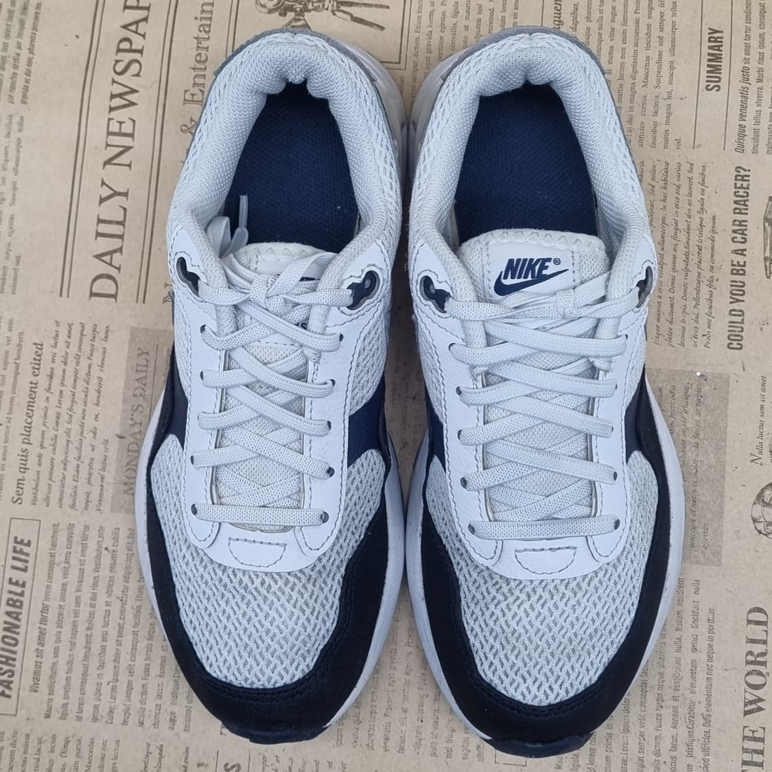 나이키 에어맥스 시스템 여성운동화230 상품이미지2