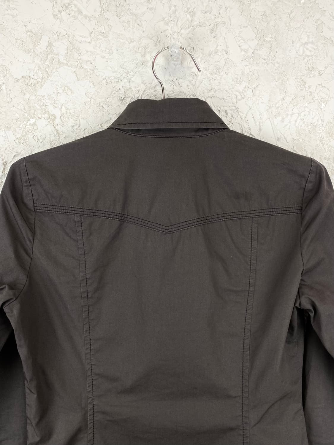 버버리 블루 라벨 프로섬 로고 엠로이더리 포켓 웨스턴 셔츠 상품이미지8