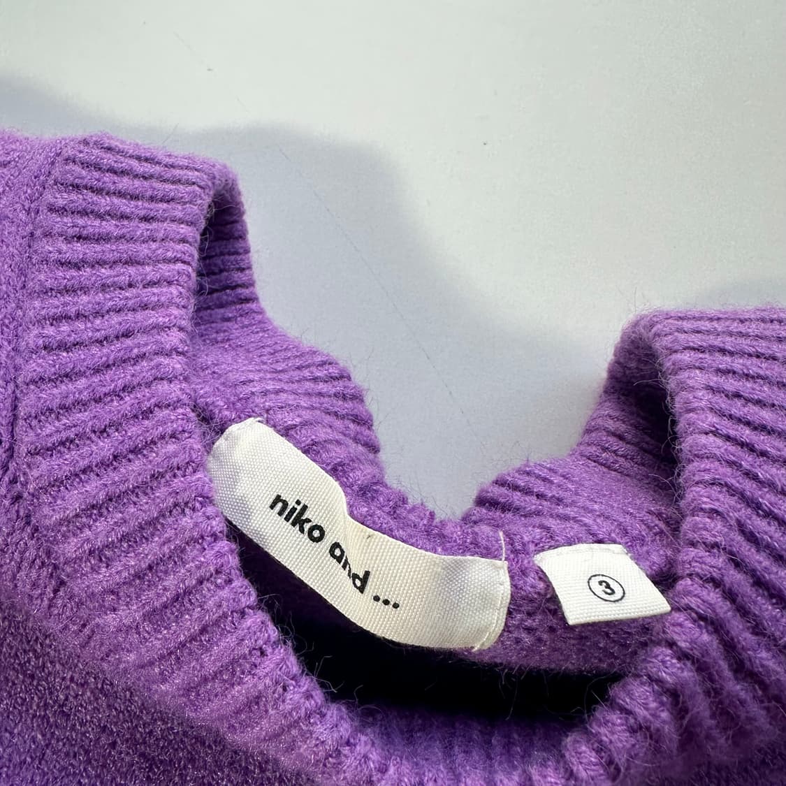 3 우먼L 니코앤드 파스텔퍼플 루즈오버핏 크루넥니트 상품이미지2