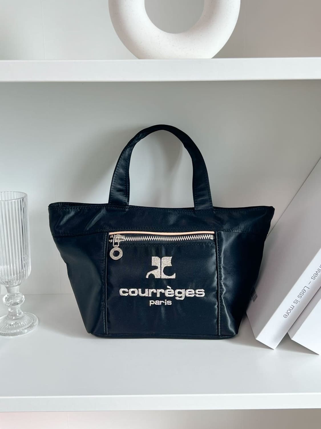 courreges / 꾸레쥬 블랙 레터링 포코노 토트백 상품이미지4