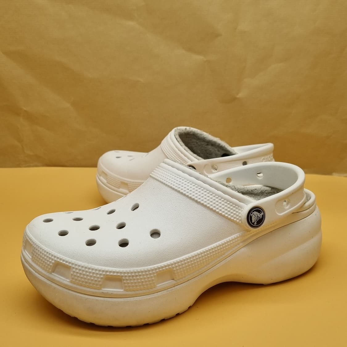 크록스 클래식 플랫폼 털샌들w7 240. 상품이미지1