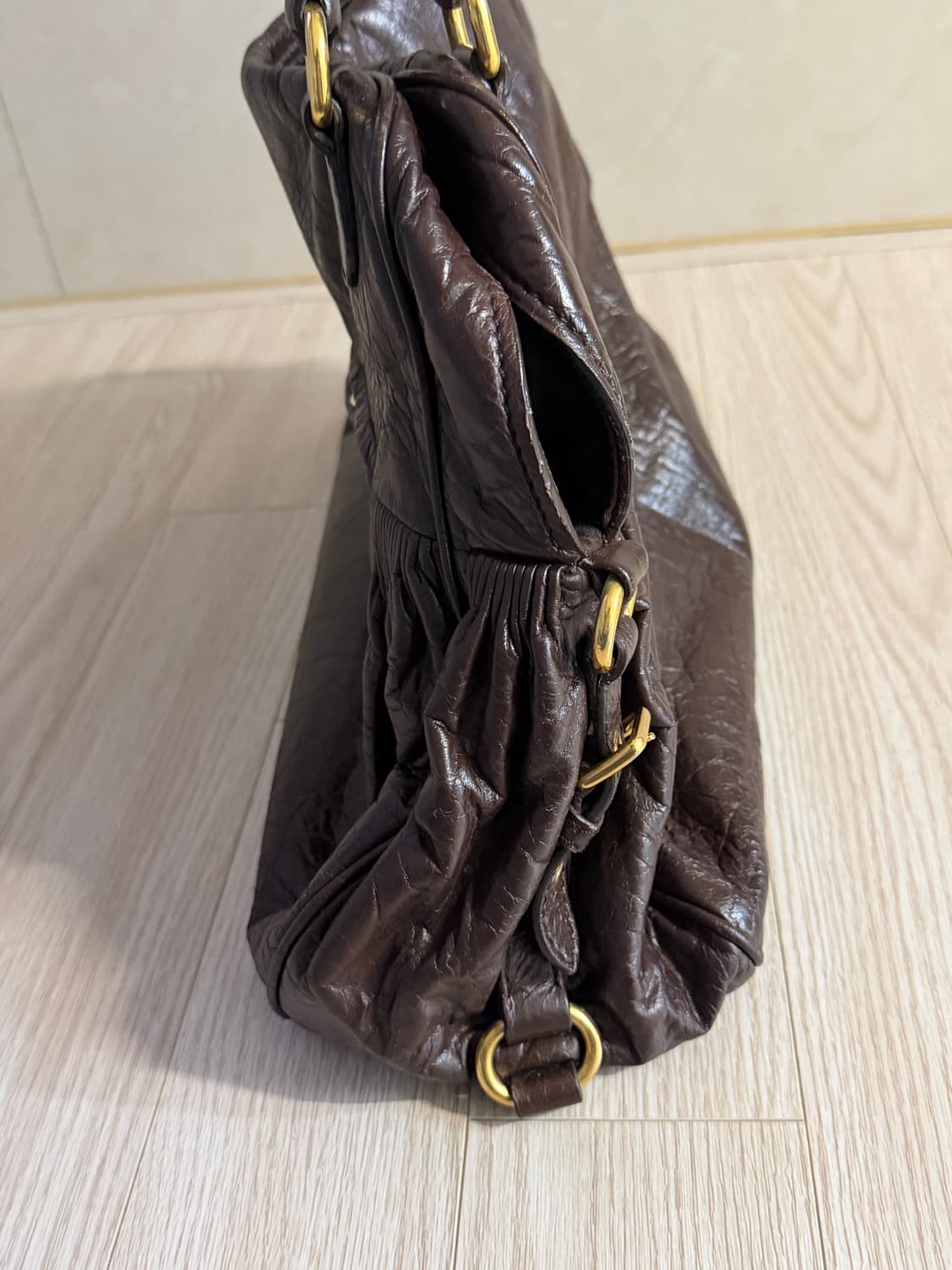 미우미우 브라운 토트백 상품이미지6