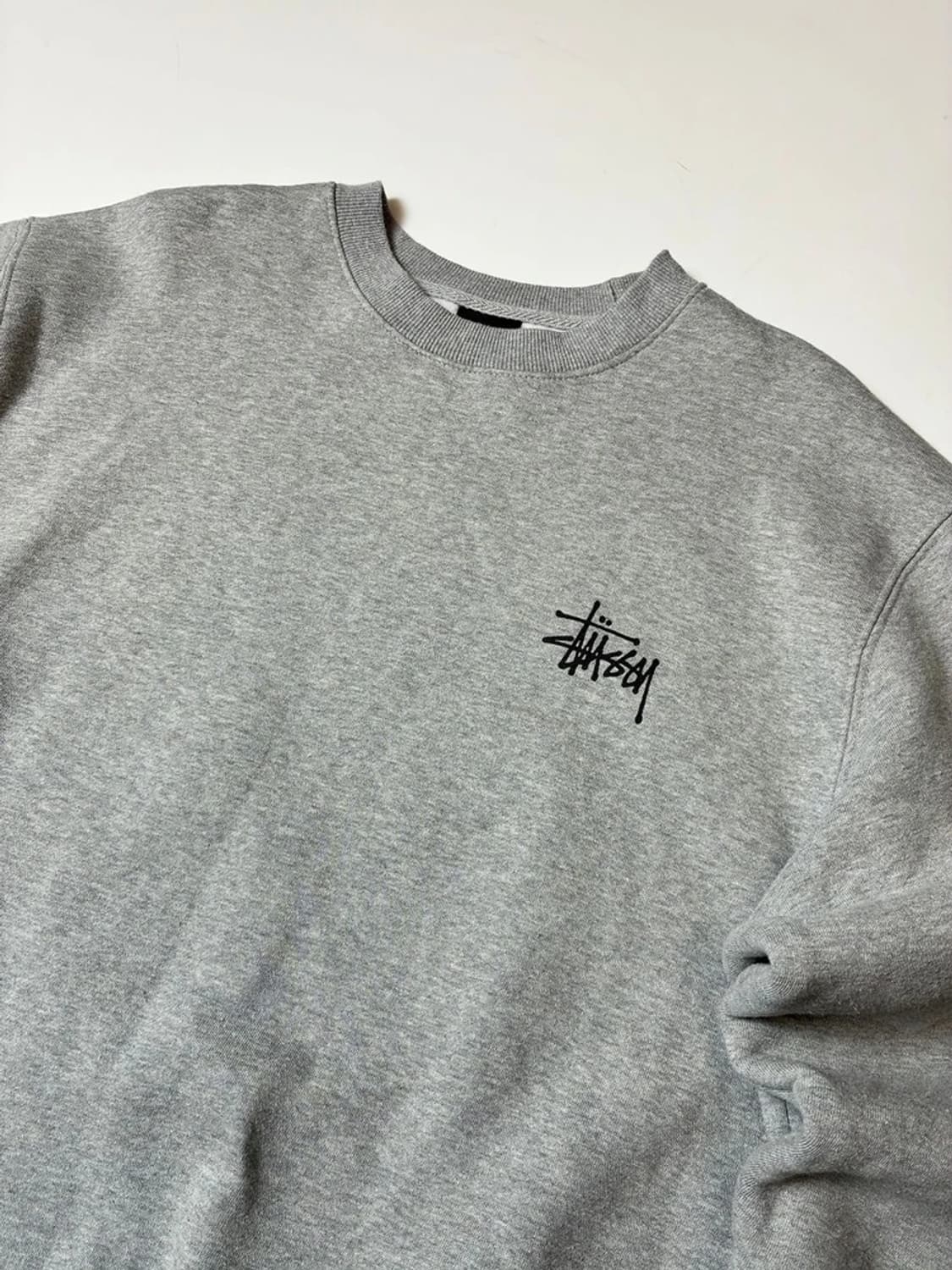 스투시 베이직 크루넥 스톤 맨투맨 PN9164 상품이미지4