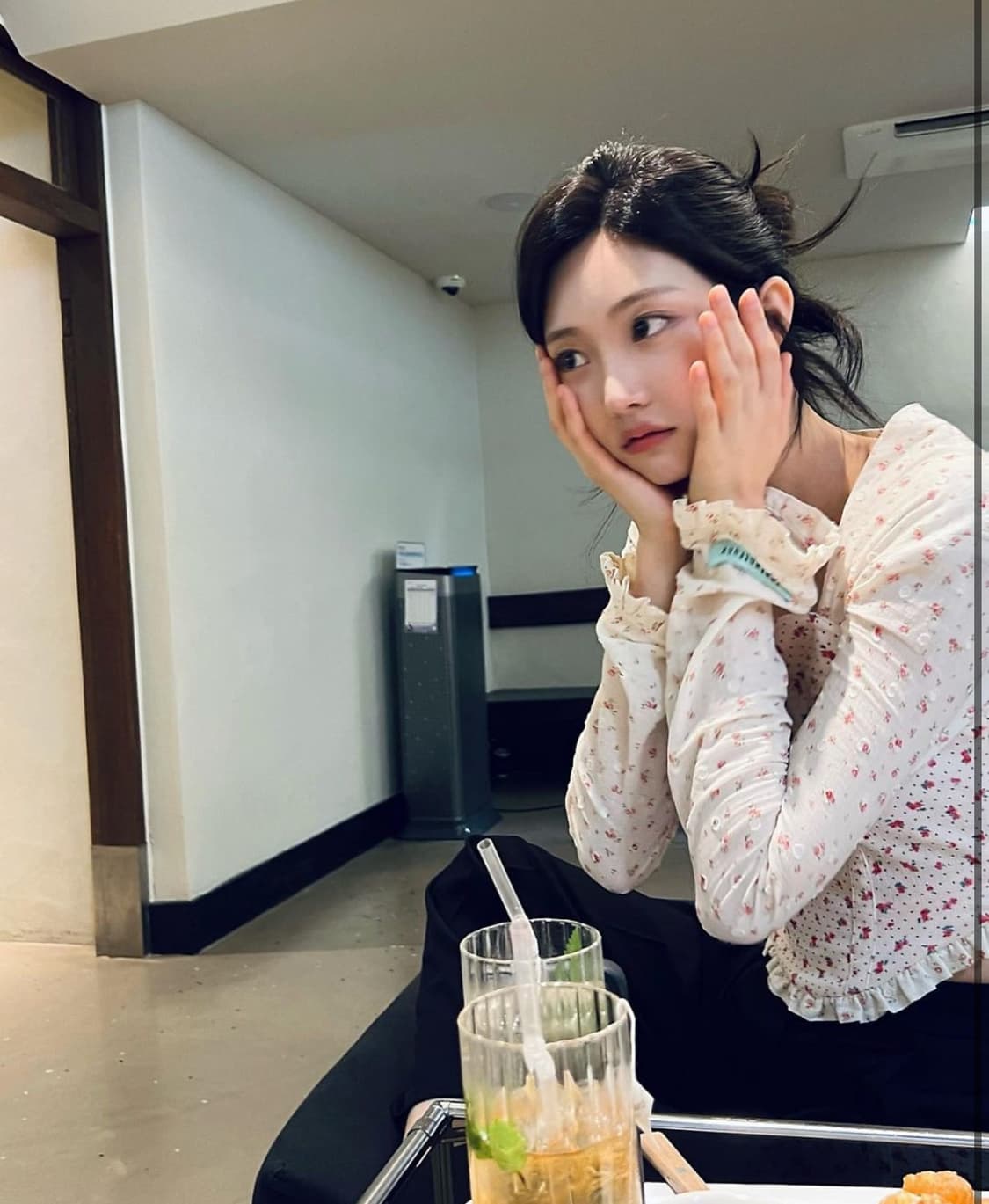 인스턴트펑크 레이스믹스 스퀘어넥 블라우스( Ivory flower) 상품이미지2