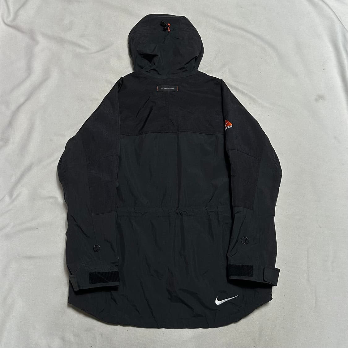 95 나이키 acg 스우시 하이넥 테크 아노락 자켓 상품이미지3