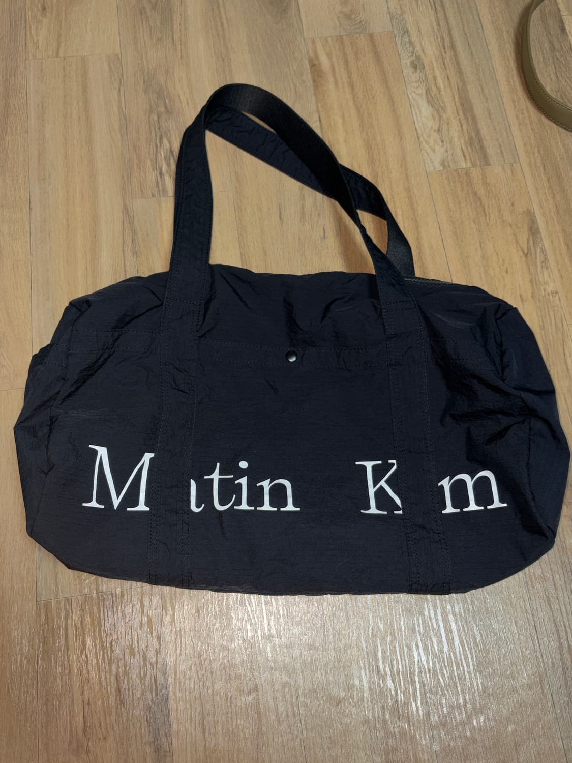 마뗑킴 로고 스포티 더플백 블랙 상품이미지2