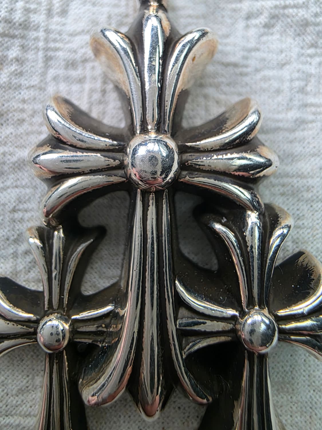 클롬하츠 3ch 트리플 크로스 펜던트 판매합니다 상품이미지2