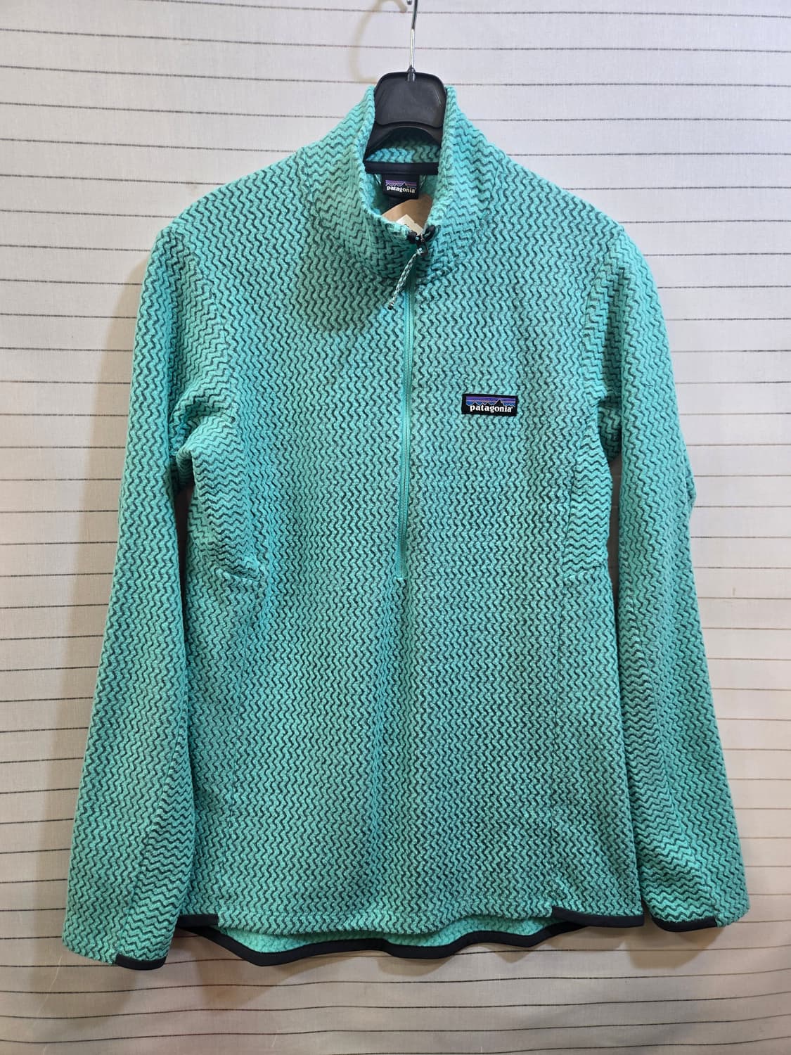 파타고니아 R1 에어 풀오버 S 민트 상품이미지1