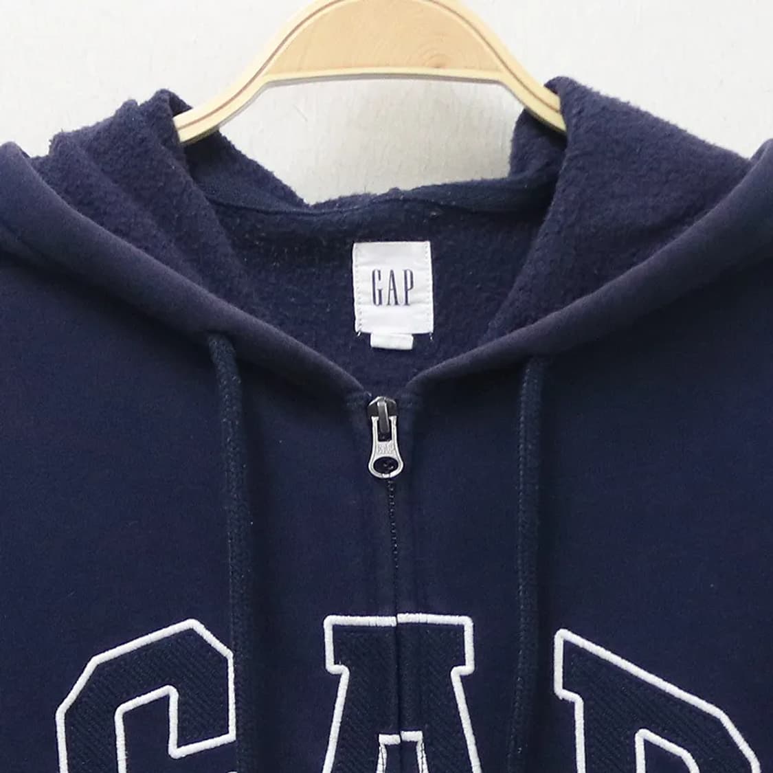 갭 로고 자수 후드 집업 62236 상품이미지3